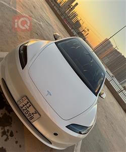 تسلا موديل 3